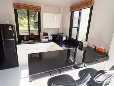 Lucky home in the heart of thongsala – Photos 16